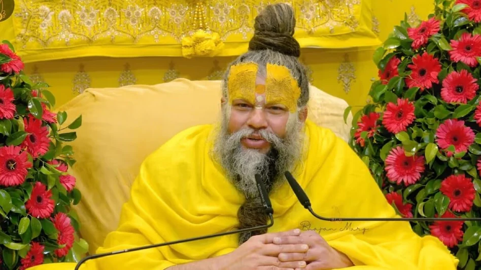 Premanand Maharaj : श्रीकृष्ण ने क्यों अर्जुन को संन्यास की जगह युद्ध के लिए कहा था? प्रेमानंद महाराज ने दिया उत्तर